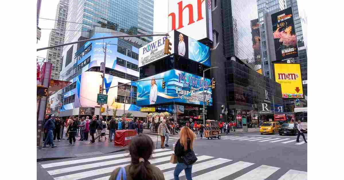 Laur Zimmardi Honored on Times Square Billboards by P.O.W.E.R. (Professional Organization of Women of Excellence Recognized)